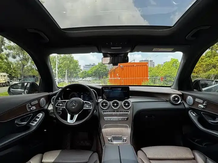 Mercedes Benz GLC 2021 model, GLC 300 L 4MATIC Sport version 24