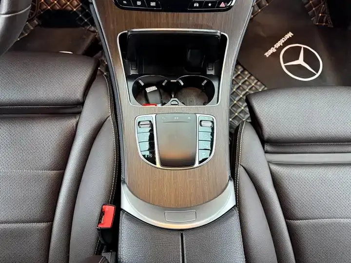 Mercedes Benz GLC 2021 model, GLC 300 L 4MATIC Sport version 10