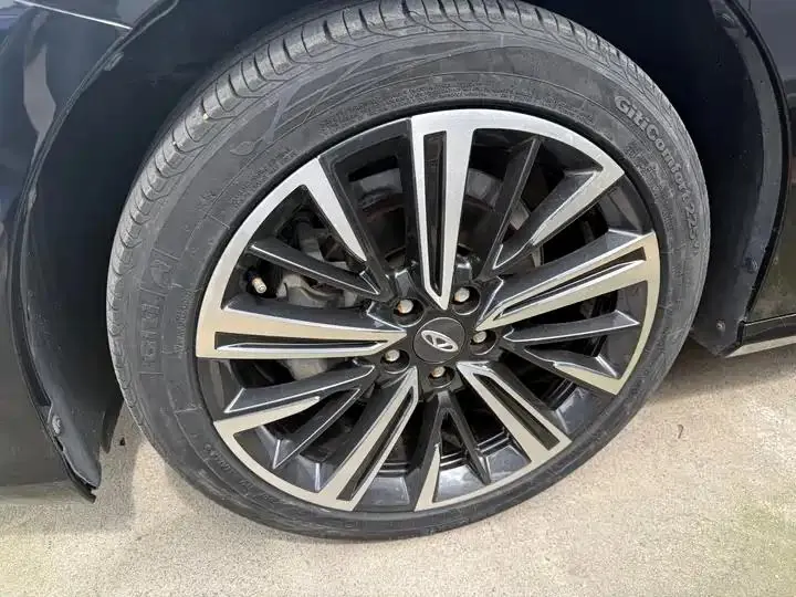 Arrizo 8 2023 1.6T DCT Luxury 4