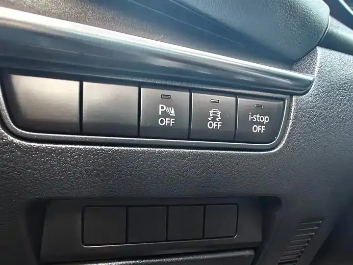 Mazda 3 Onksera 2020 2.0L Automatic Quality Elegant Edition 25