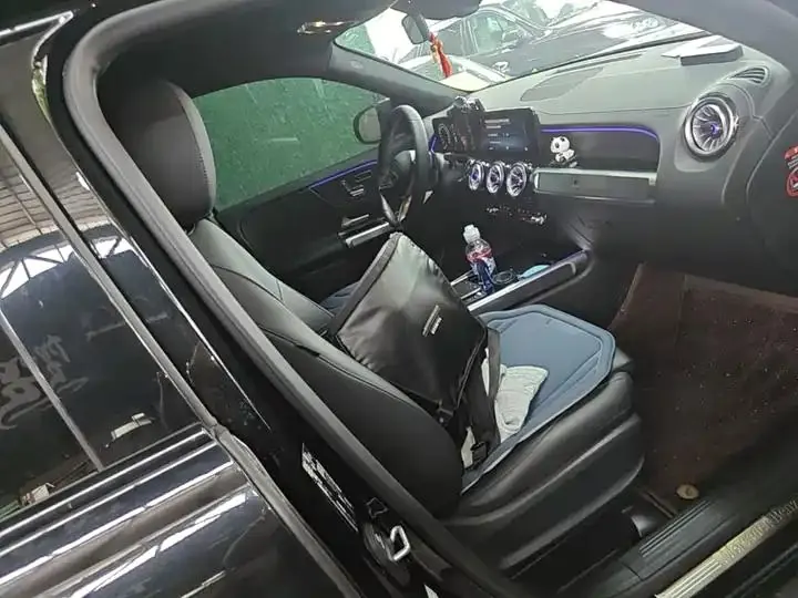Mercedes Benz GLB 2024 GLB 220 4MATIC 25