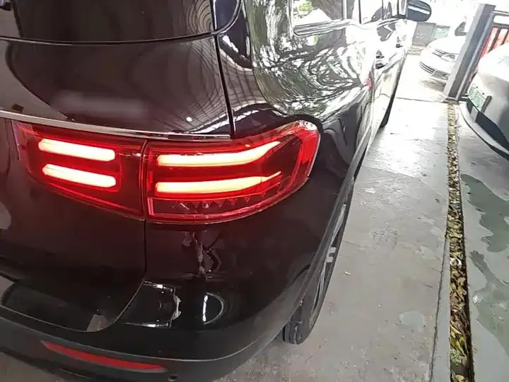 Mercedes Benz GLB 2024 GLB 220 4MATIC 8