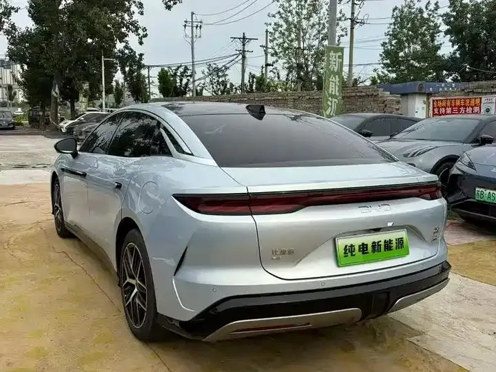 Han L 2025 EV four-wheel drive laser Radar flagship 7