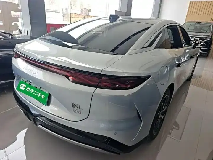 Han L 2025 EV four-wheel drive laser Radar flagship 7