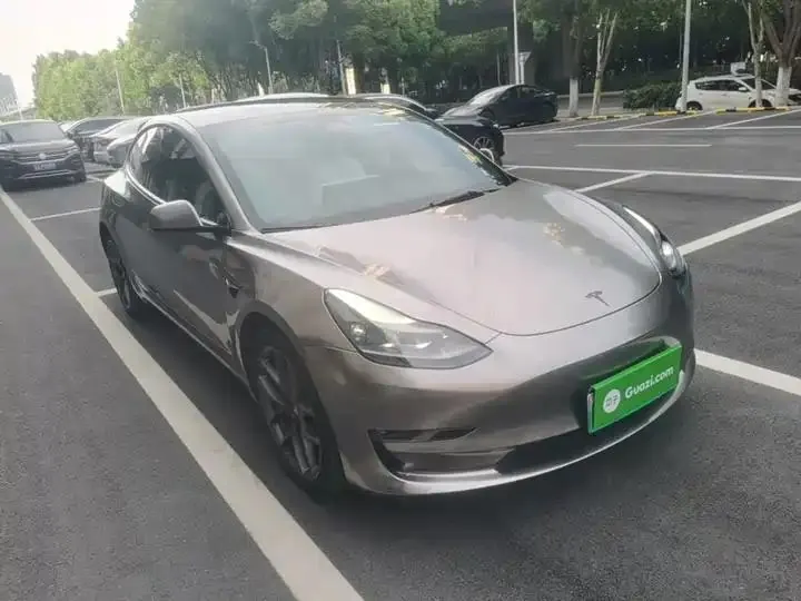 Model 3 2022 Performance high-performance all-wheel drive 21