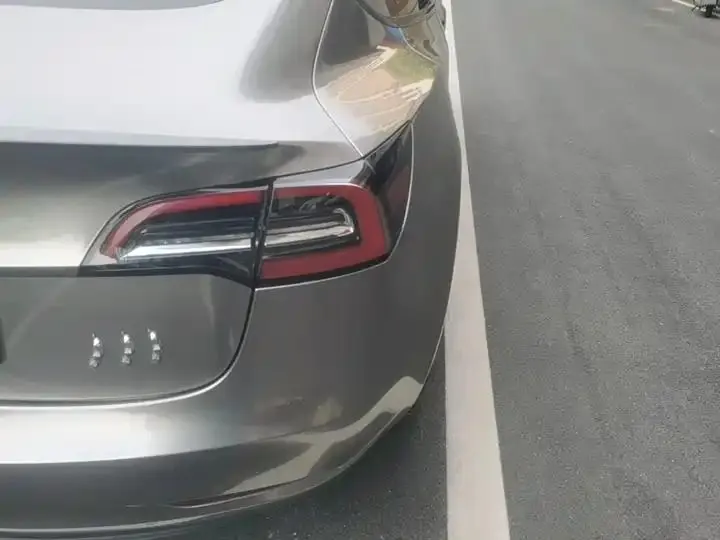 Model 3 2022 Performance high-performance all-wheel drive 23