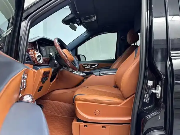 Vito 2023, 2.0T Business Edition, 7-seater 11