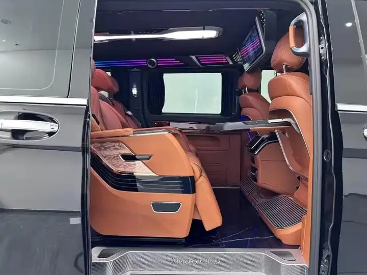 Vito 2023, 2.0T Business Edition, 7-seater 18