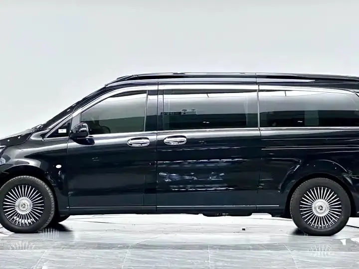 Vito 2023, 2.0T Business Edition, 7-seater 4