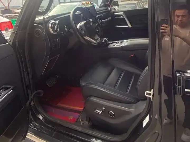 Beijing BJ40 2020 2.0T Automatic Four-wheel Drive City Hunter Edition Extreme 9