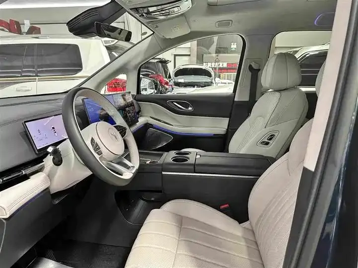 Voyah Dreamer 2025 PHEV Four-wheel Drive Flagship Kunpeng Edition 11