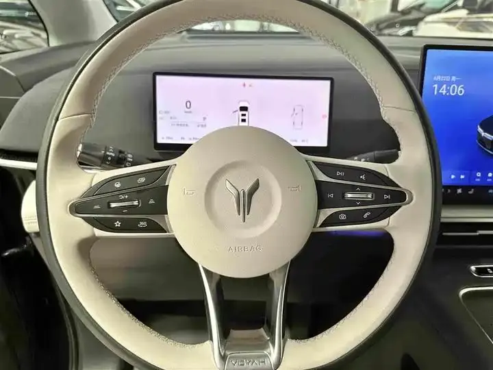 Voyah Dreamer 2025 PHEV Four-wheel Drive Flagship Kunpeng Edition 14