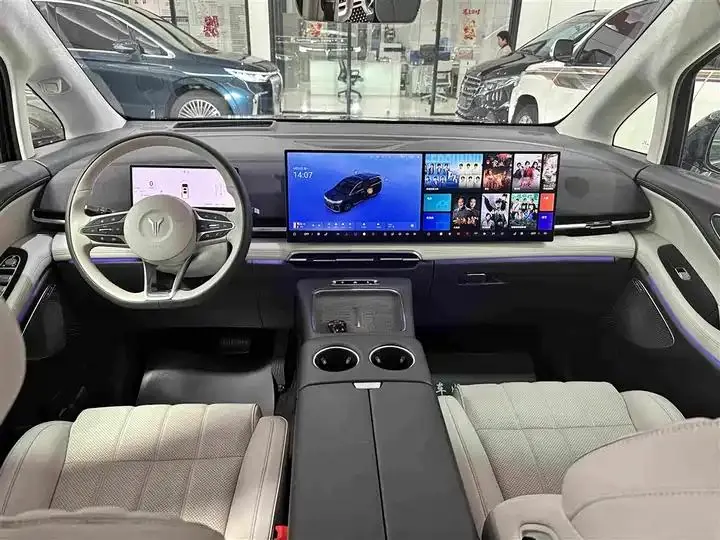 Voyah Dreamer 2025 PHEV Four-wheel Drive Flagship Kunpeng Edition 19