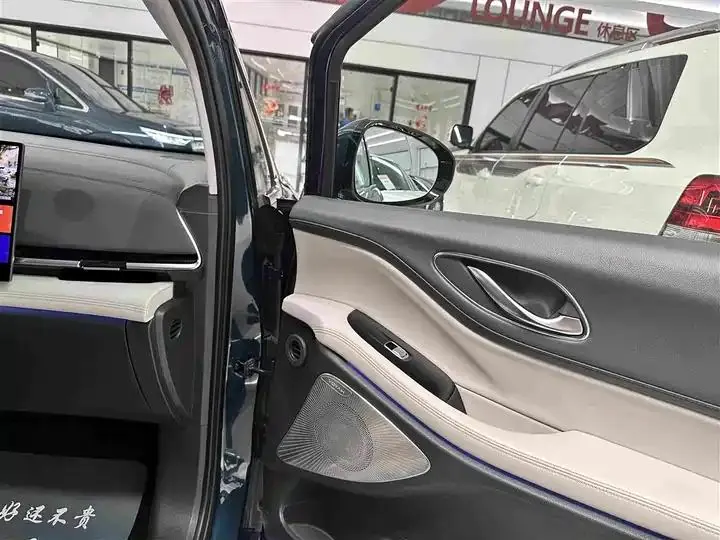 Voyah Dreamer 2025 PHEV Four-wheel Drive Flagship Kunpeng Edition 25