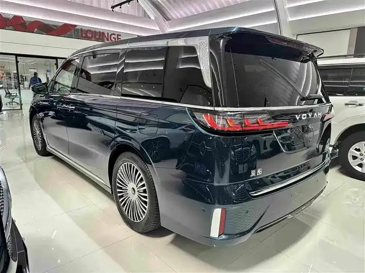Voyah Dreamer 2025 PHEV Four-wheel Drive Flagship Kunpeng Edition 6