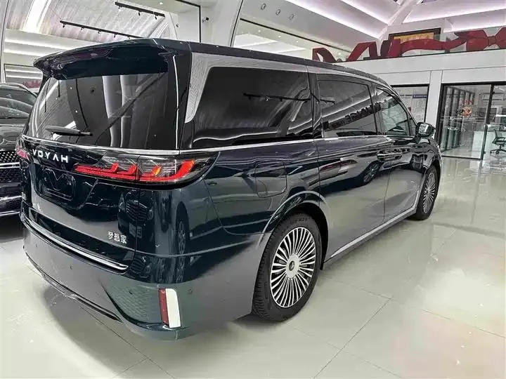 Voyah Dreamer 2025 PHEV Four-wheel Drive Flagship Kunpeng Edition 8