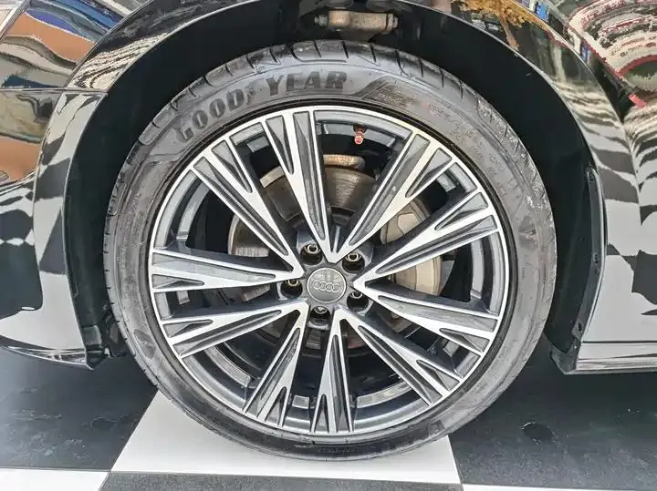 Audi A6L 2022 45 TFSI Selected Dynamic Type 7