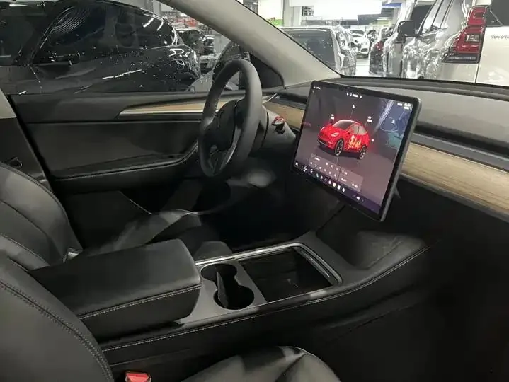 Model Y 2022 rear-wheel drive version 5