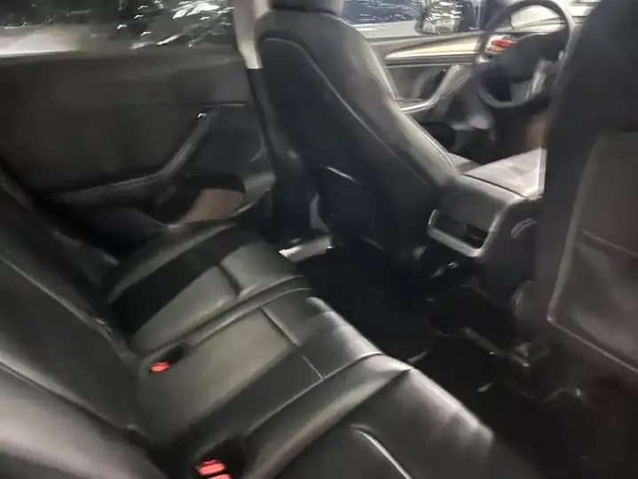 Model Y 2022 rear-wheel drive version 6