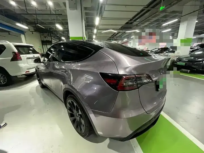 Model Y 2022 rear-wheel drive version 9