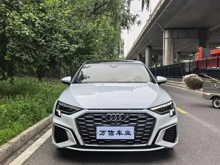 Audi A3 2022 Sportback 35 TFSI Fashion Sport - View 1