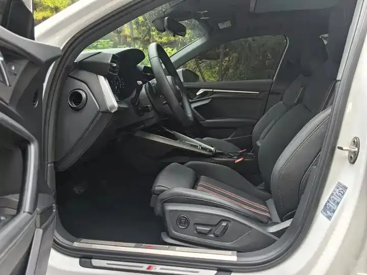 Audi A3 2022 Sportback 35 TFSI Fashion Sport 7