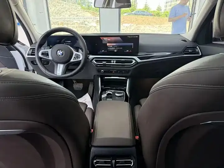 BMW 3 Series 2023 model 320Li M Sport Package 10