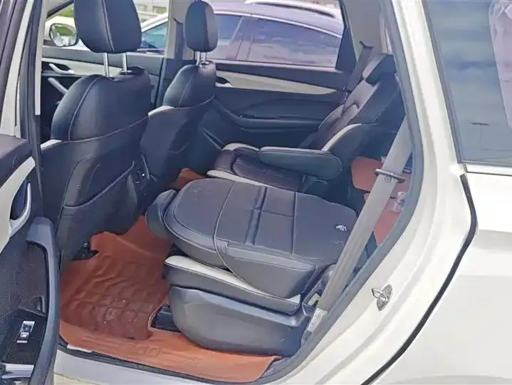 BaoJun 360 2019 1.5L CVT Elite Country VI 11