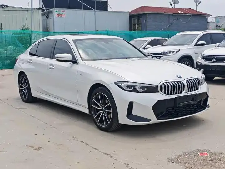 BMW 3 Series 2023 model 320Li M Sport Package 3