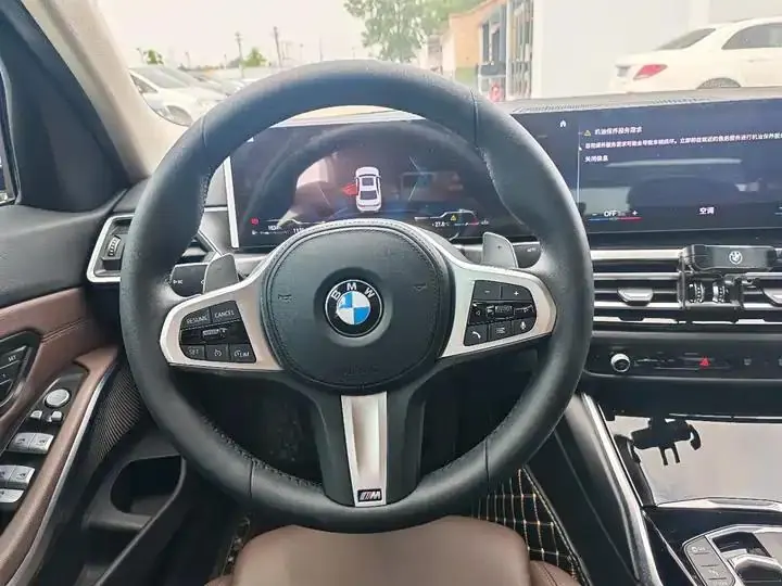 BMW 3 Series 2023 model 320Li M Sport Package 8