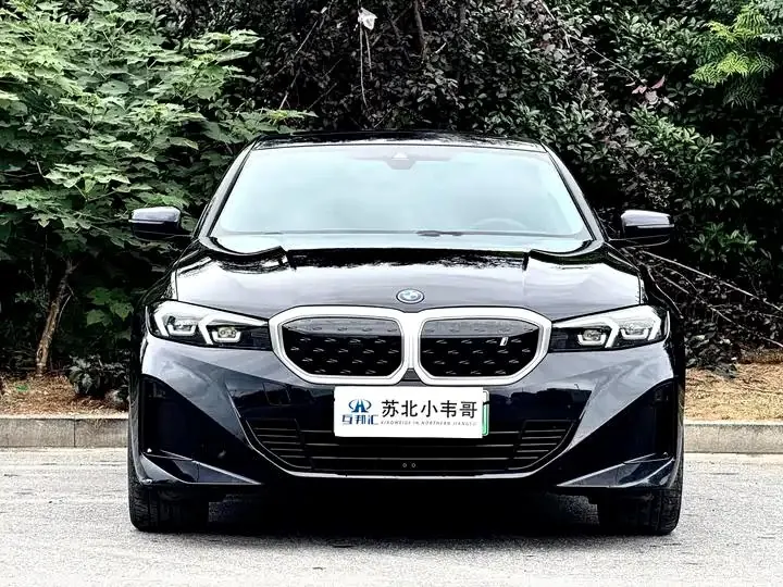 BMW i3 2024 eDrive 35 L - View 1