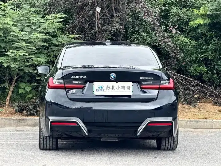 BMW i3 2024 eDrive 35 L 5