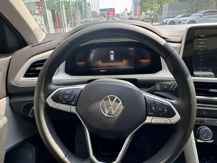 T-ROC 2023 Model 280TSI DSG Front-Wheel Drive Time Edition 12