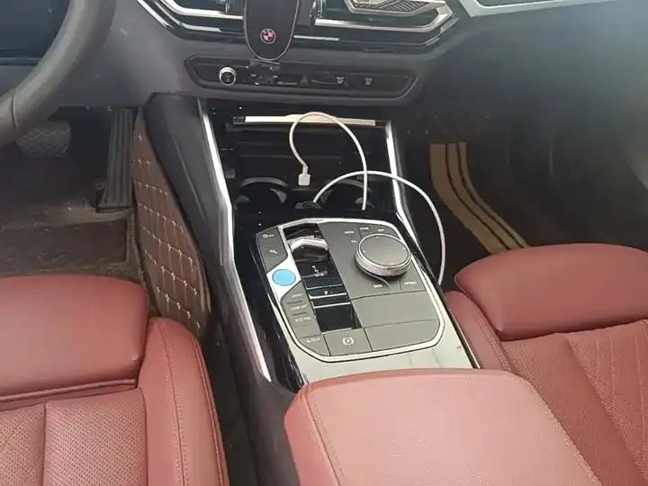 BMW i3 2022 model eDrive 35 L 14