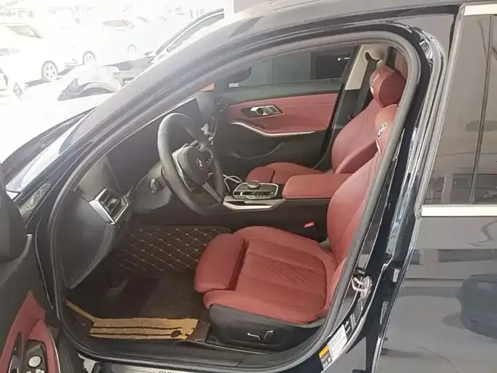 BMW i3 2022 model eDrive 35 L 15