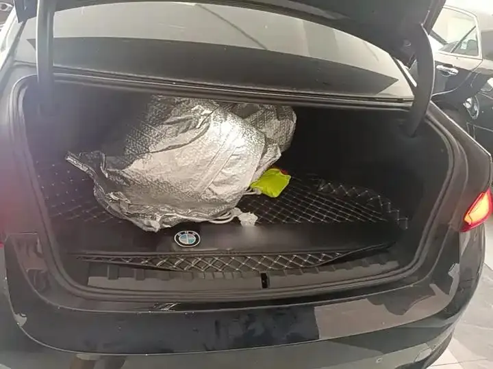 BMW i3 2022 model eDrive 35 L 19
