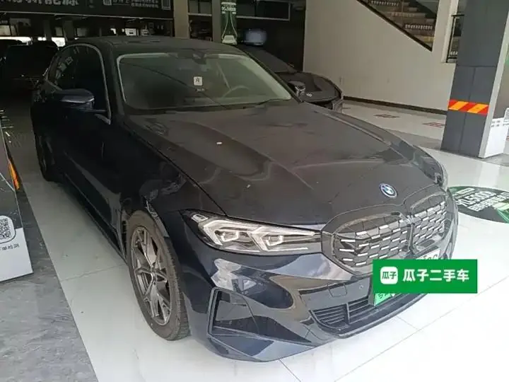 BMW i3 2022 model eDrive 35 L 4