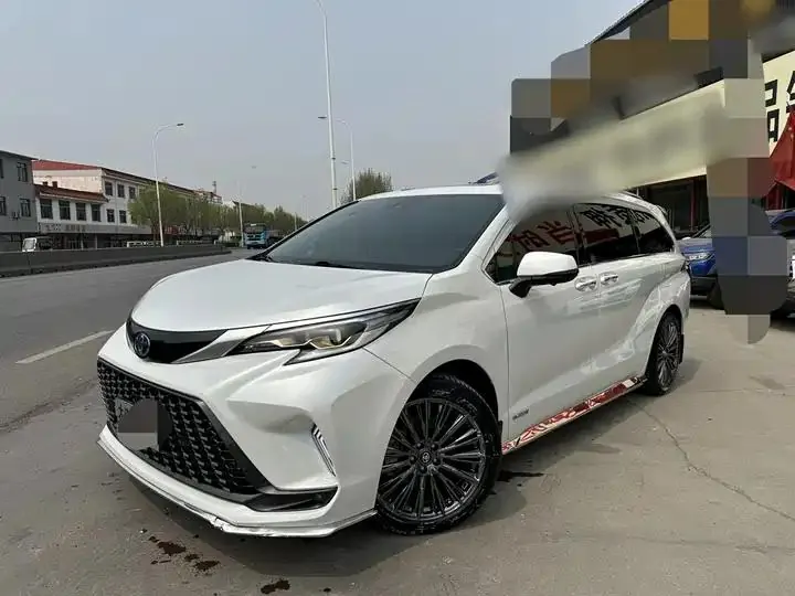 Grevia 2023 2.5L Hybrid Premium PLUS Edition 11