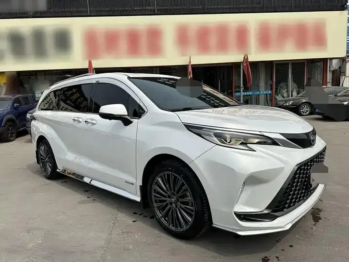 Grevia 2023 2.5L Hybrid Premium PLUS Edition 12