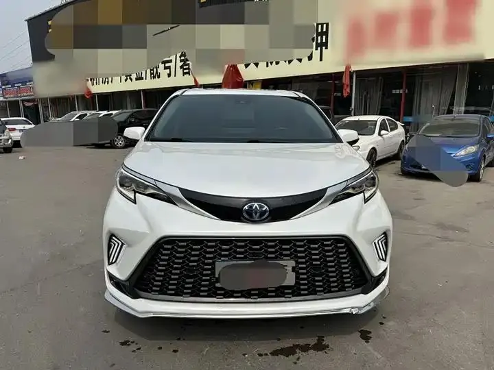 Grevia 2023 2.5L Hybrid Premium PLUS Edition 13