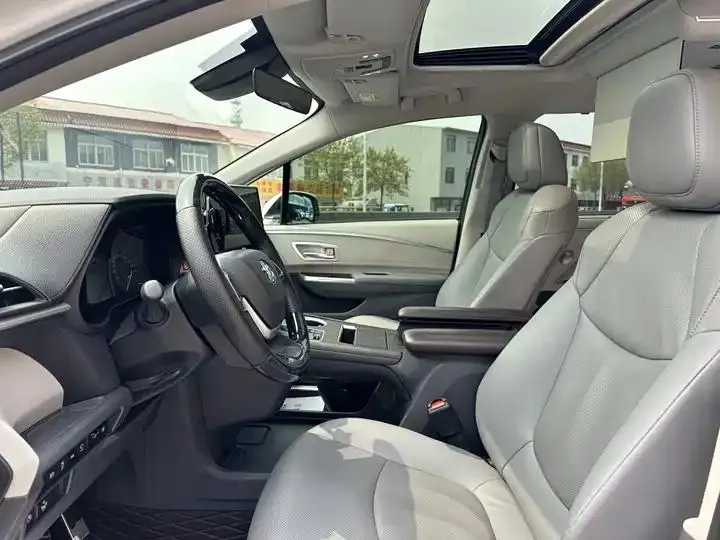 Grevia 2023 2.5L Hybrid Premium PLUS Edition 14