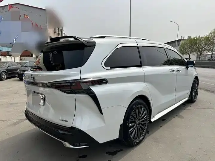 Grevia 2023 2.5L Hybrid Premium PLUS Edition 15