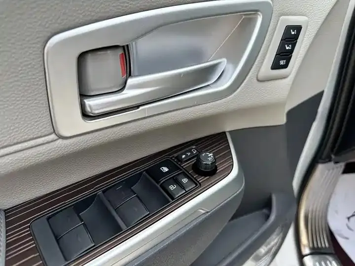 Grevia 2023 2.5L Hybrid Premium PLUS Edition 19