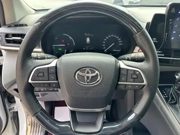 Grevia 2023 2.5L Hybrid Premium PLUS Edition 7