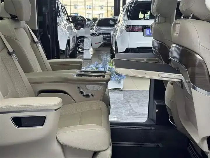 Mercedes Benz V-Class 2021V 260 L Long Wheelbase Deluxe Edition 13