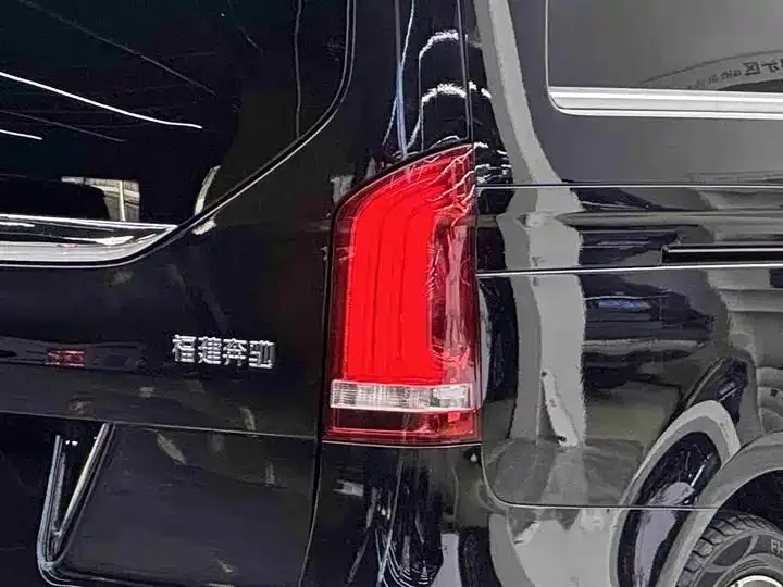 Mercedes Benz V-Class 2021V 260 L Long Wheelbase Deluxe Edition 16