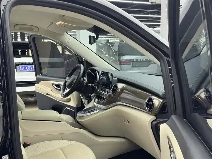 Mercedes Benz V-Class 2021V 260 L Long Wheelbase Deluxe Edition 9