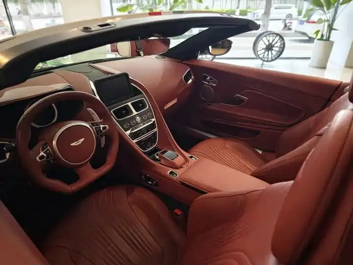 Aston Martin DB11 2023 4.0T V8 Volante 13