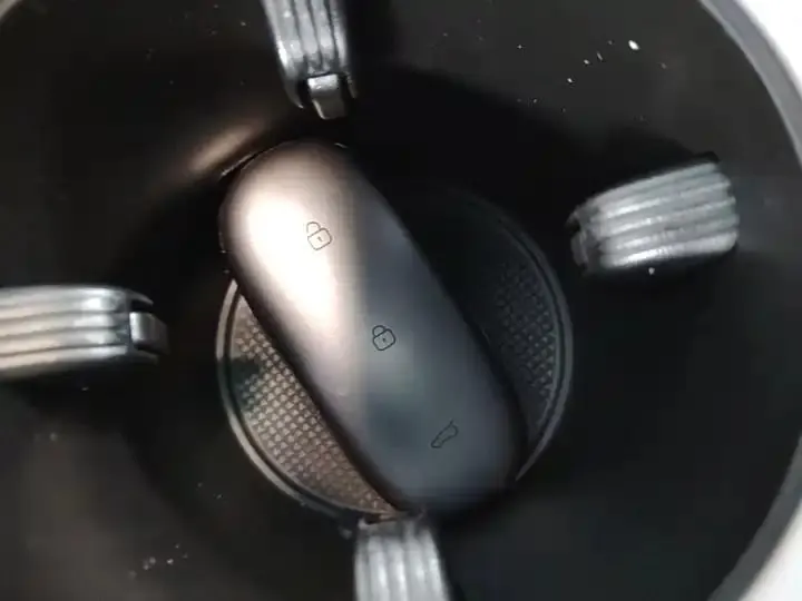 Li L8 2023 Pro 9