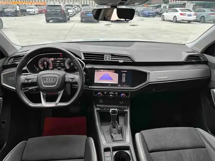 Audi Q3 2022 model 35 TFSI Fashion Dynamic Edition 11